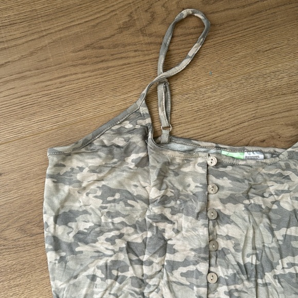 Romper camo size m - Picture 2 of 2
